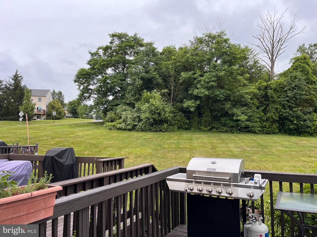 4409 GLENWOOD DRIVE
