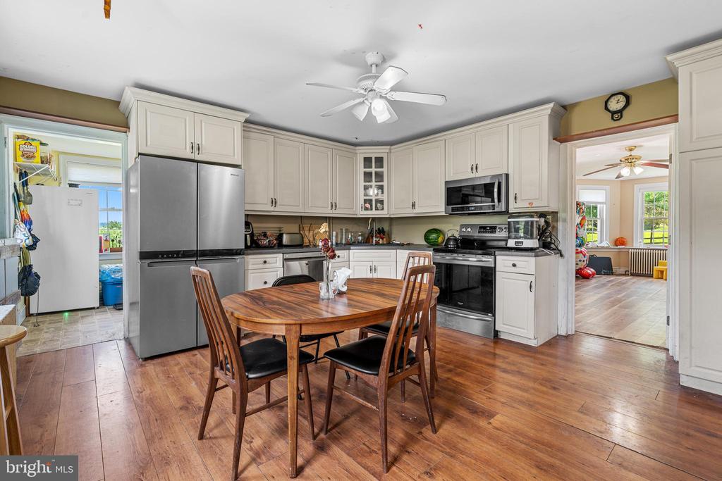 585 MORWOOD ROAD