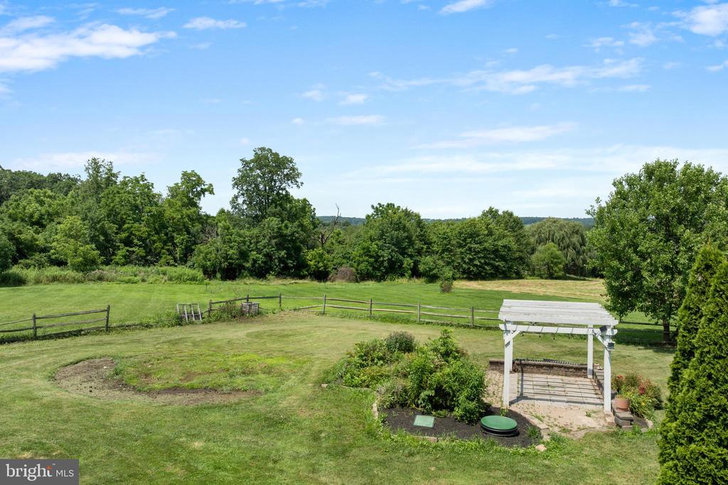 585 MORWOOD ROAD