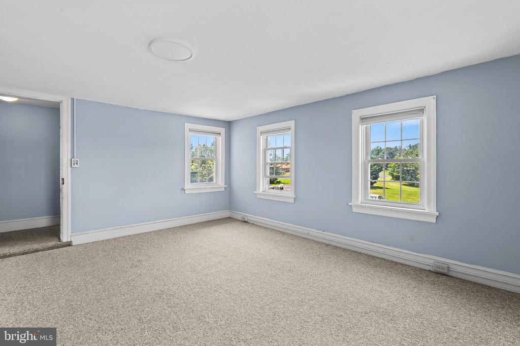 585 MORWOOD ROAD