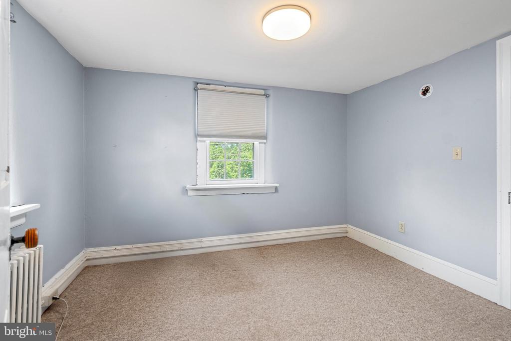 585 MORWOOD ROAD