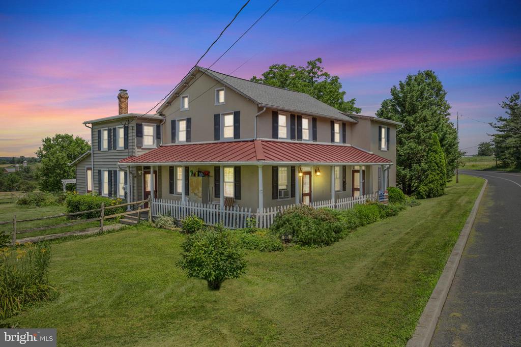 585 MORWOOD ROAD