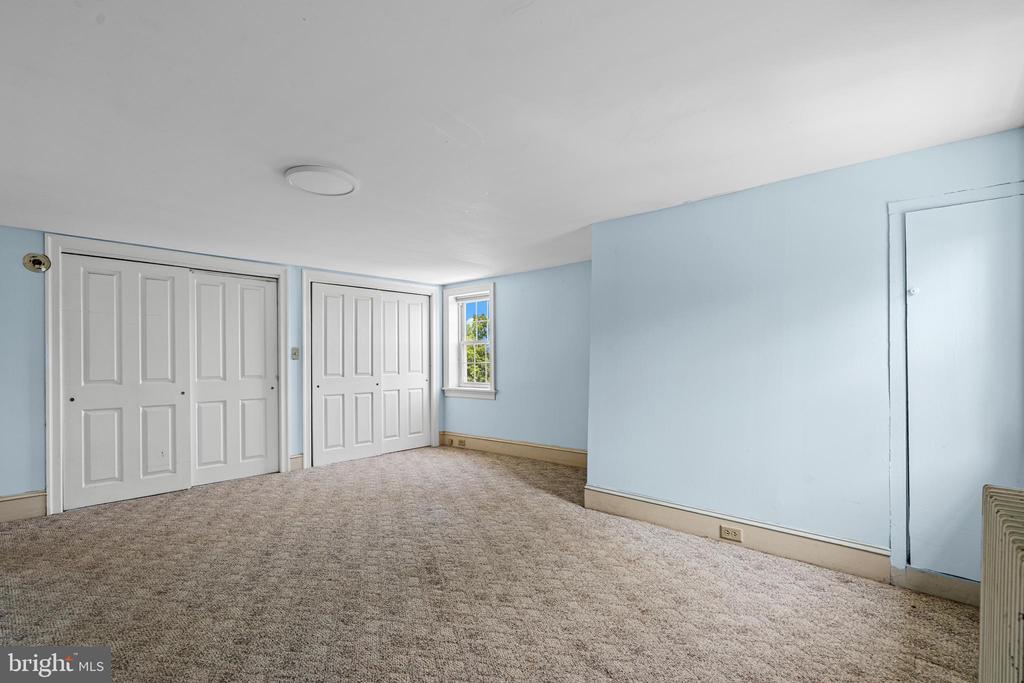 585 MORWOOD ROAD