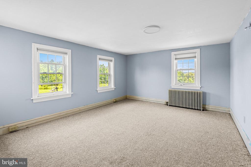 585 MORWOOD ROAD