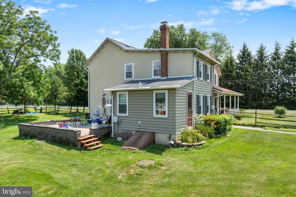 585 MORWOOD ROAD