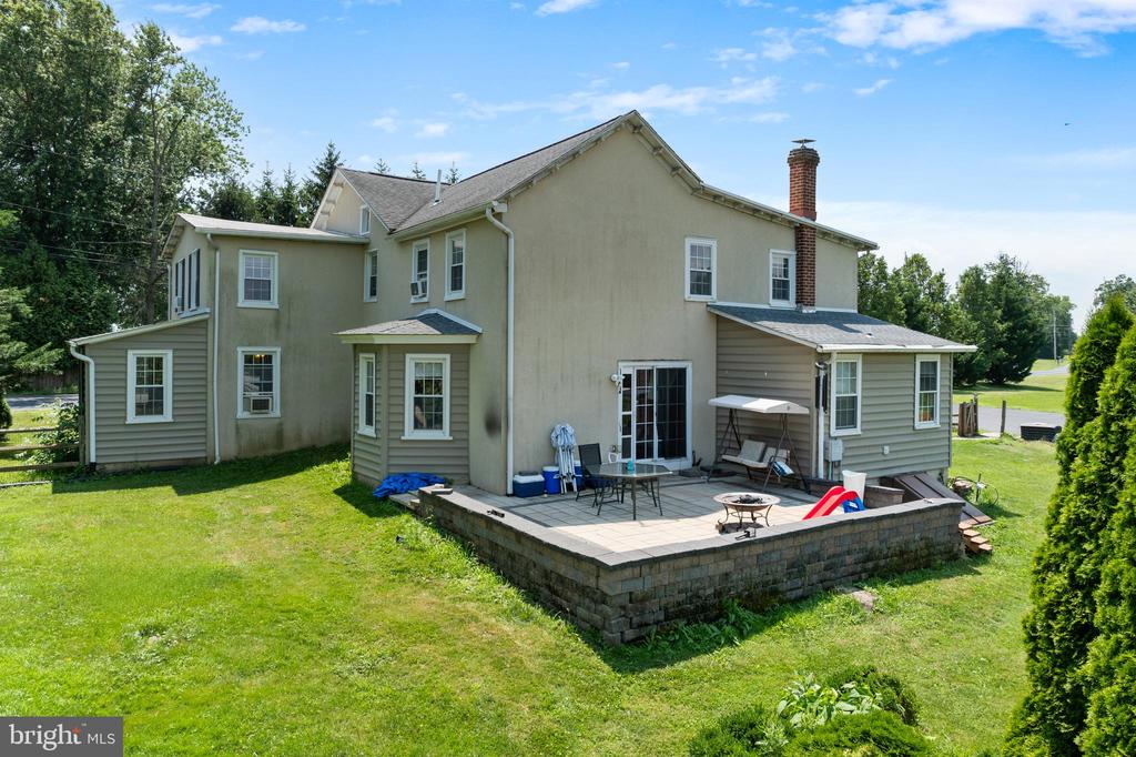 585 MORWOOD ROAD