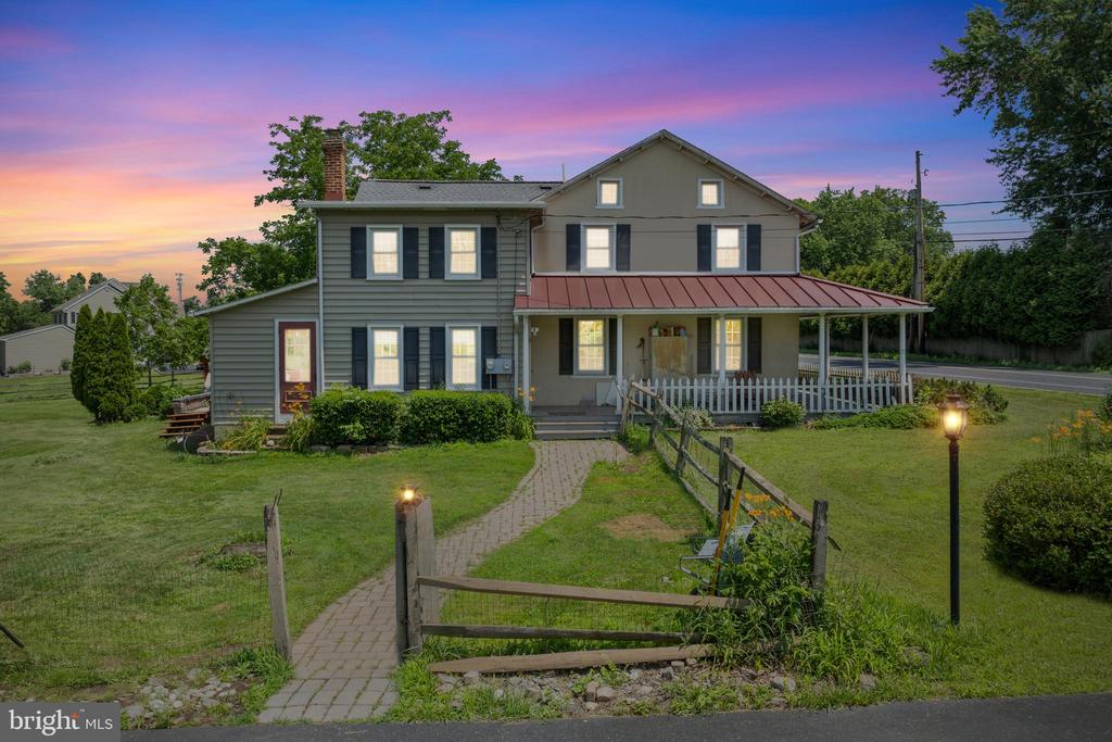 585 MORWOOD ROAD