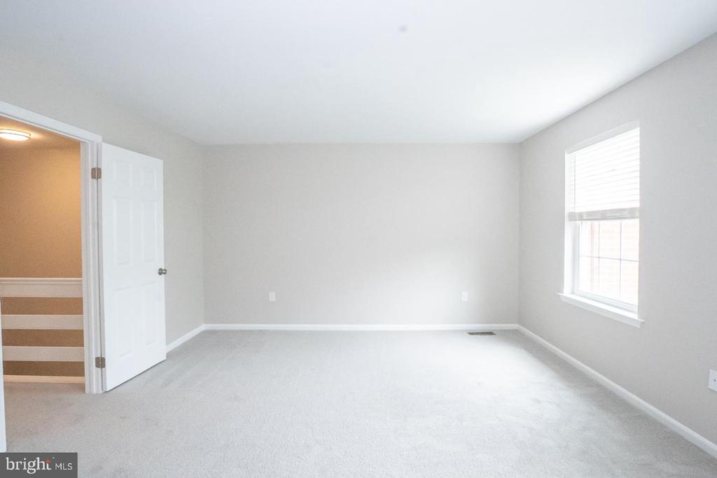 403 VILLAGE GREEN DRIVE
