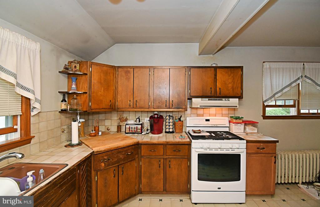 360 W VINE STREET