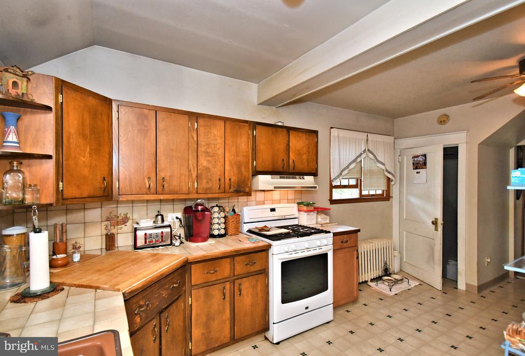 360 W VINE STREET