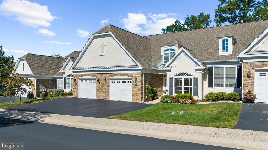 381 BRITTANY COURT