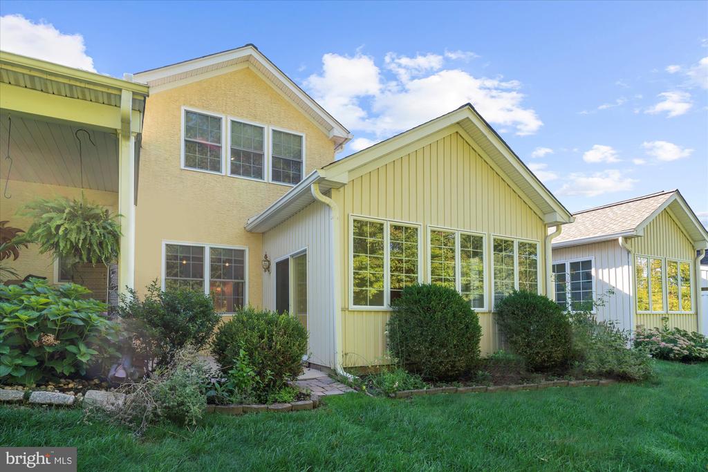 381 BRITTANY COURT