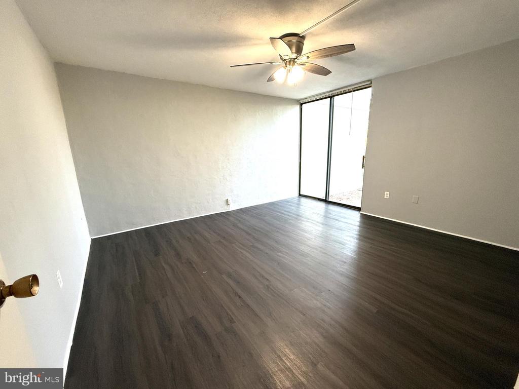 4421 FOREST LANE