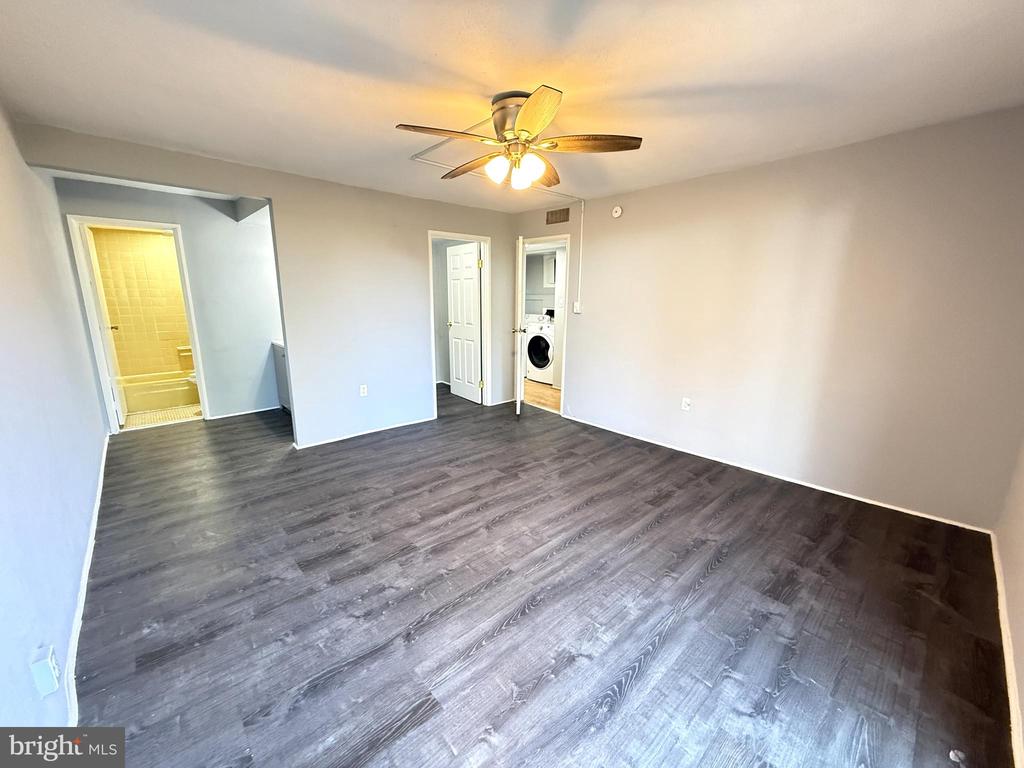 4421 FOREST LANE
