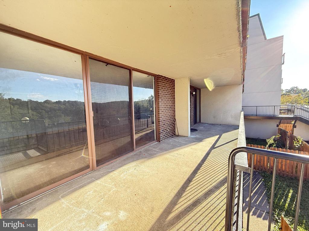 4421 FOREST LANE