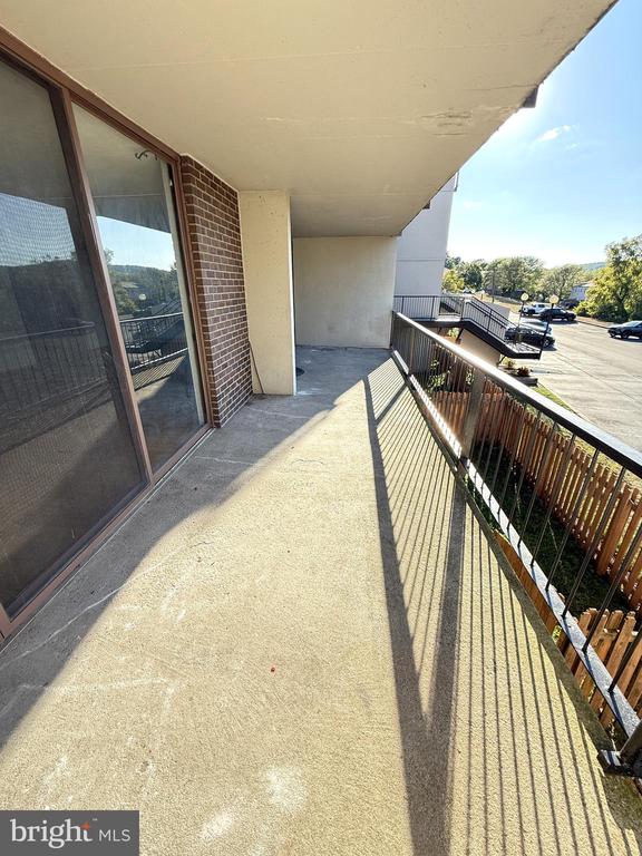 4421 FOREST LANE