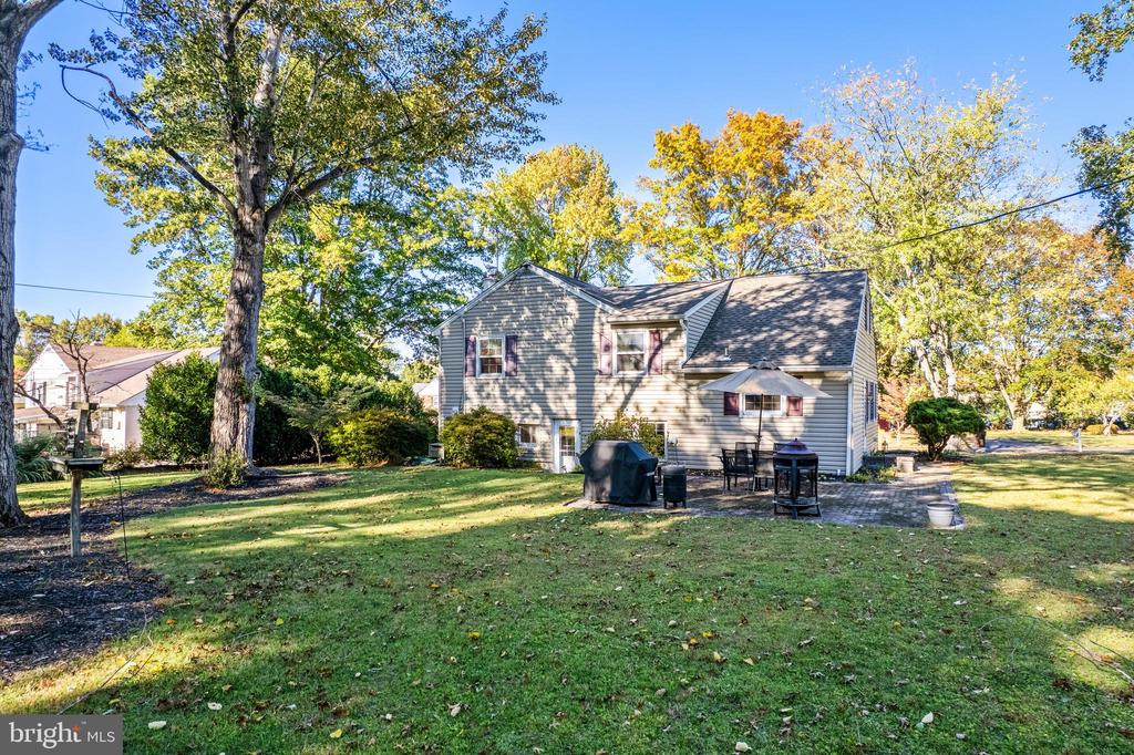4 MELE AVENUE