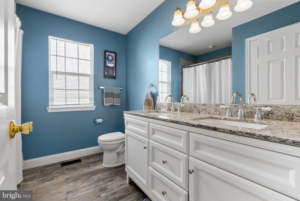 1134 CORNWALLIS WAY