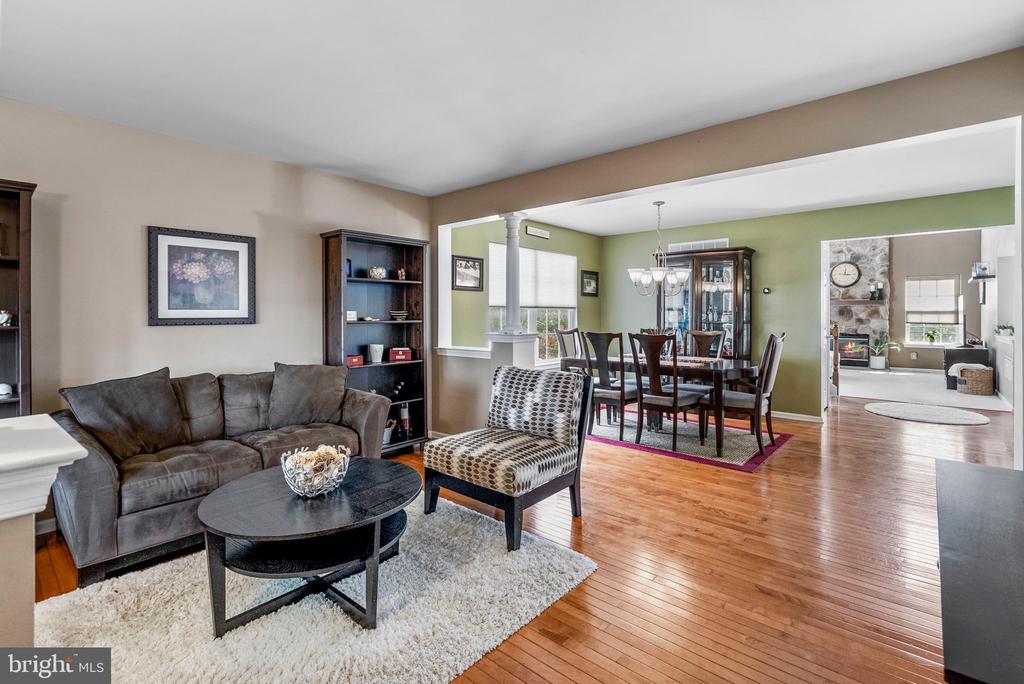 1134 CORNWALLIS WAY