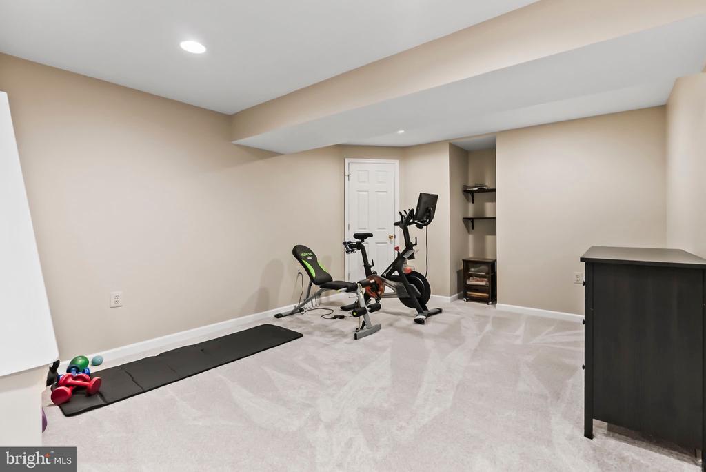 1134 CORNWALLIS WAY
