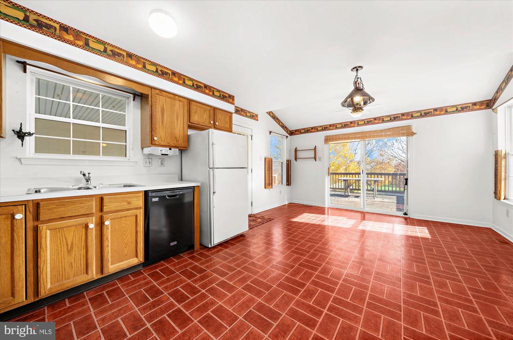 494 MOYER ROAD