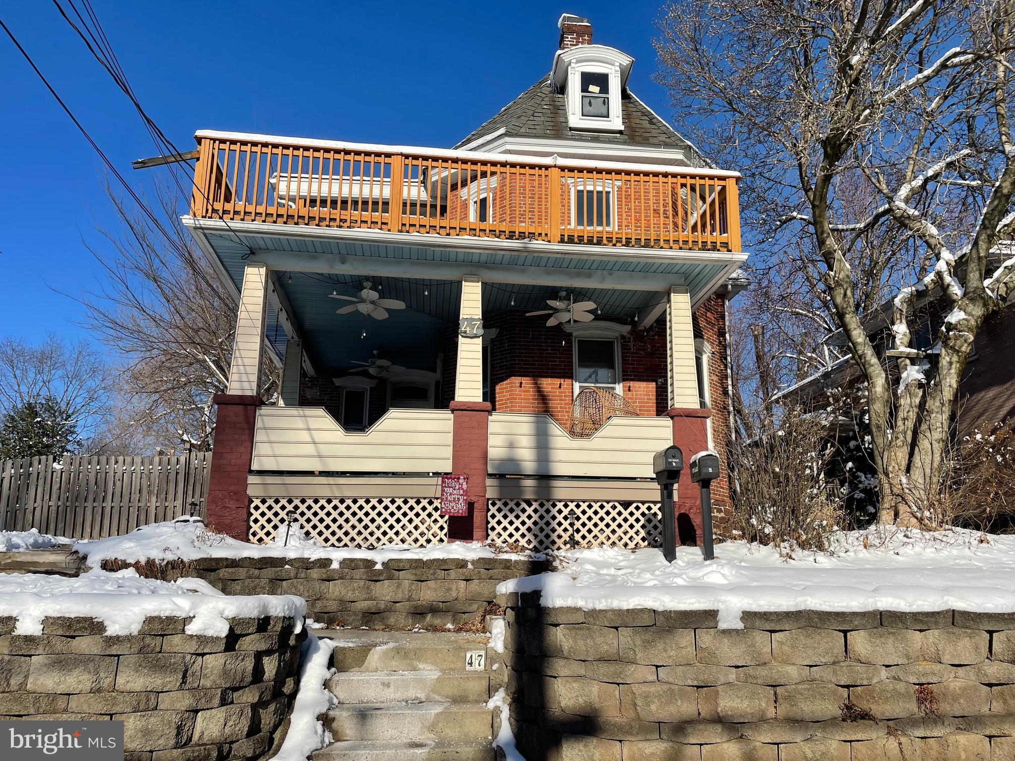 47 GREEN STREET APT B