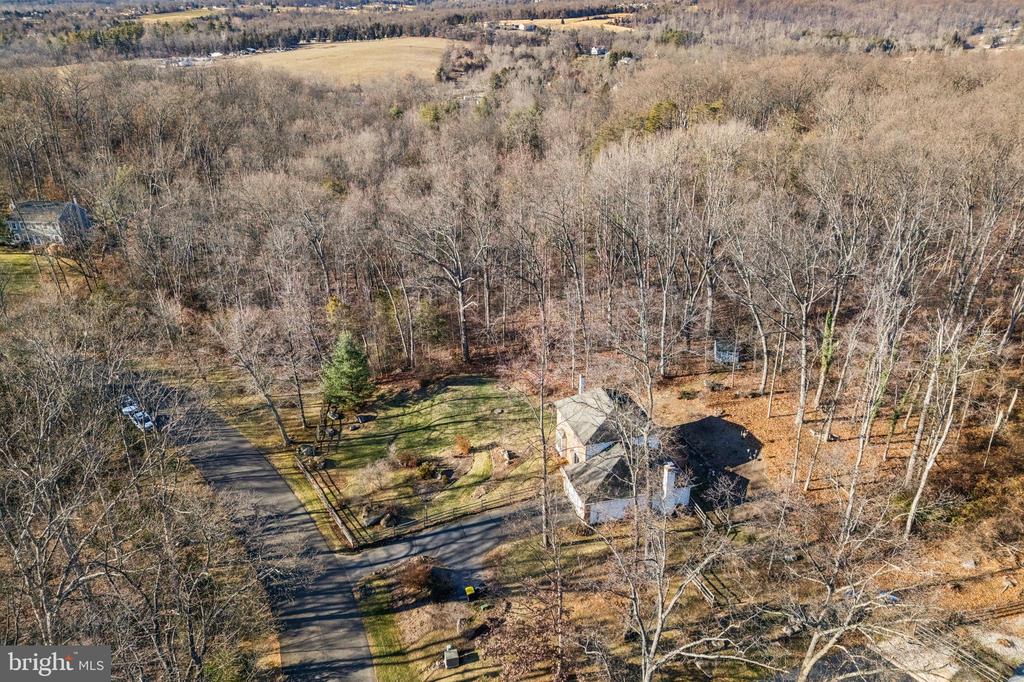 105 SUSANS LANE