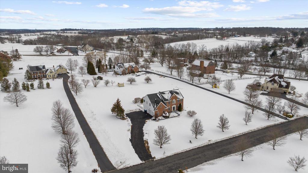 817 ARROWHEAD LANE
