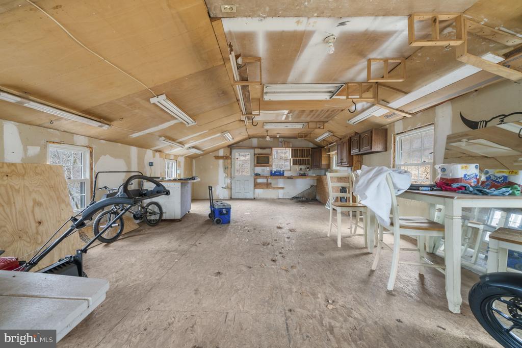 103 GRAVEL PIKE