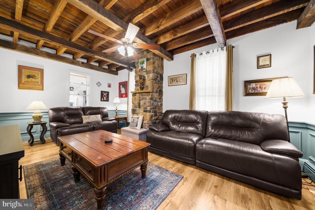 103 GRAVEL PIKE