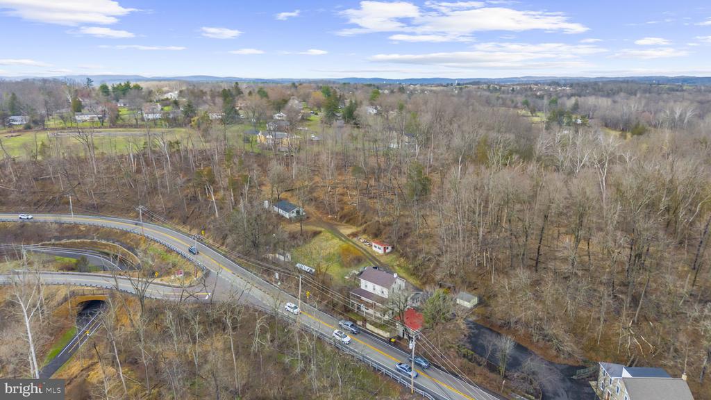 103 GRAVEL PIKE