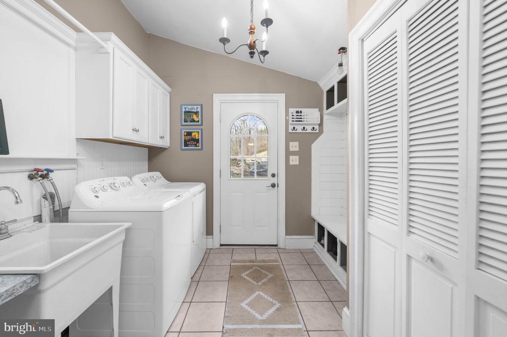 103 GRAVEL PIKE