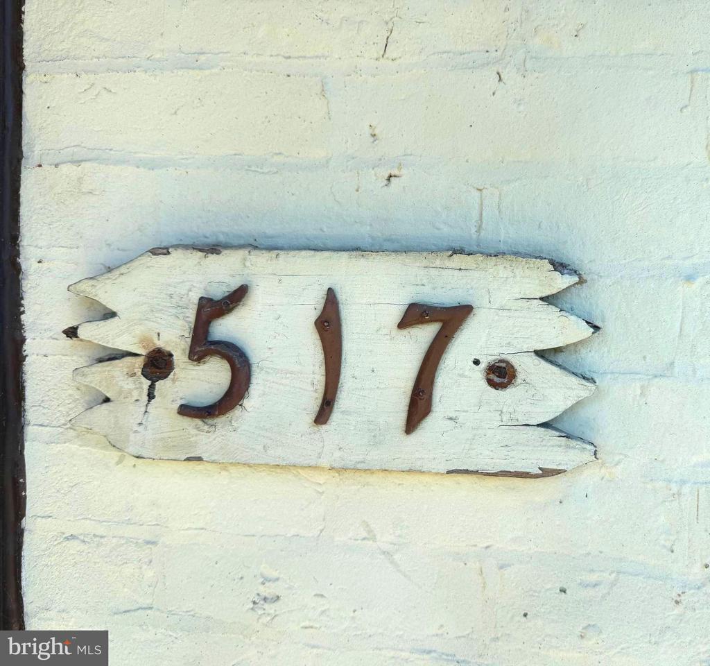 517 GLASGOW STREET