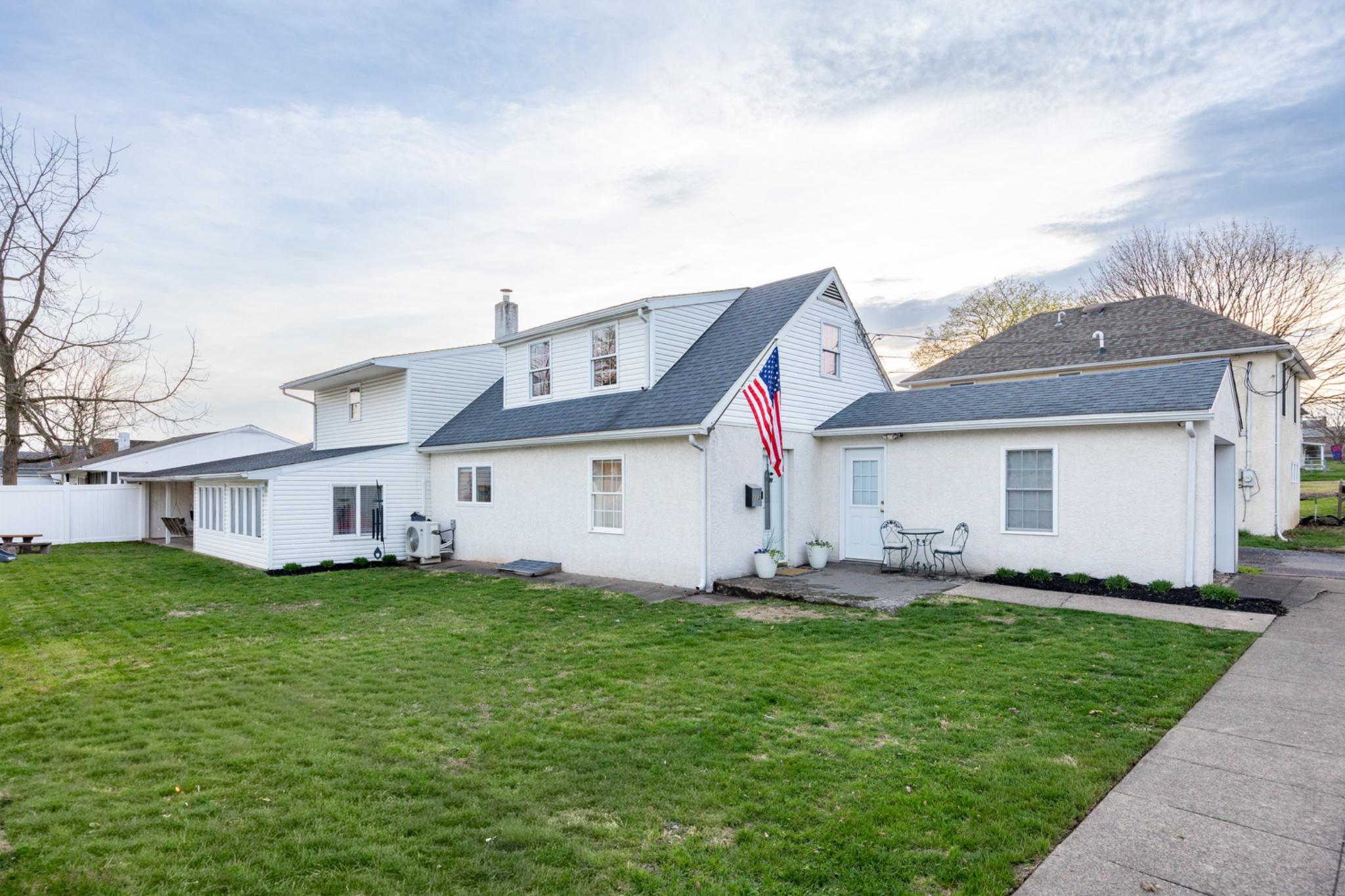 113 LINDEN STREET