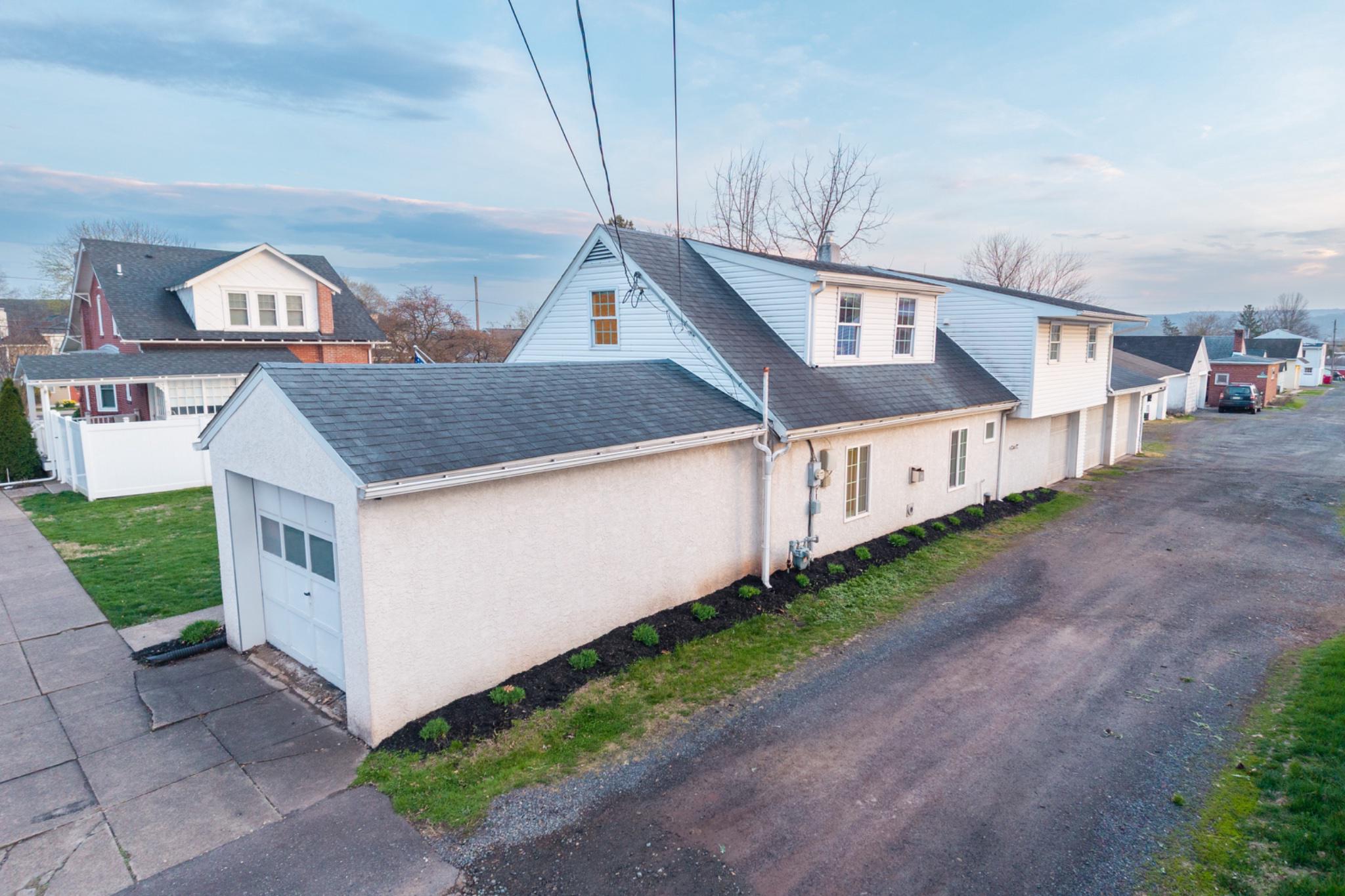 113 LINDEN STREET