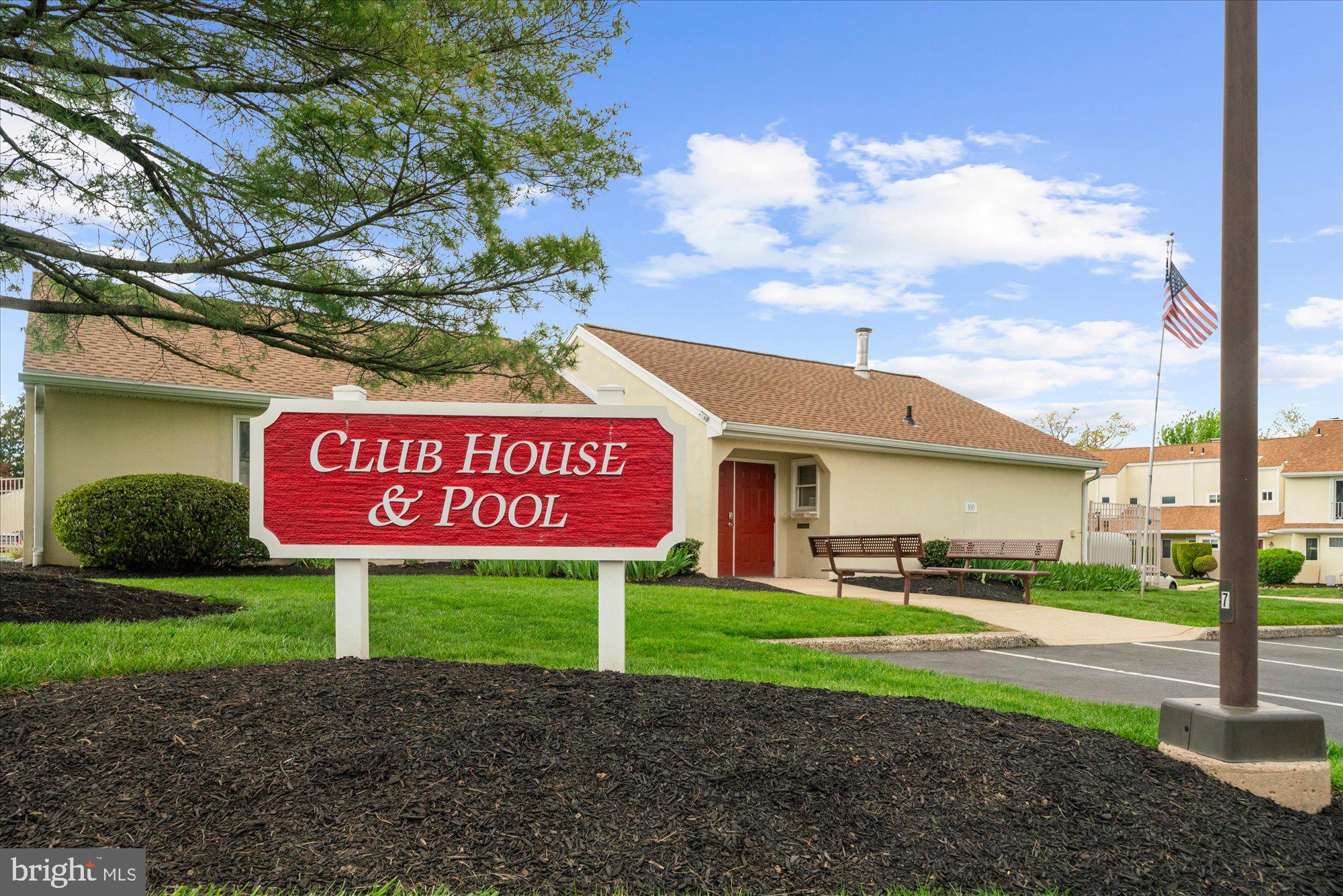 805 CHERRY CIRCLE