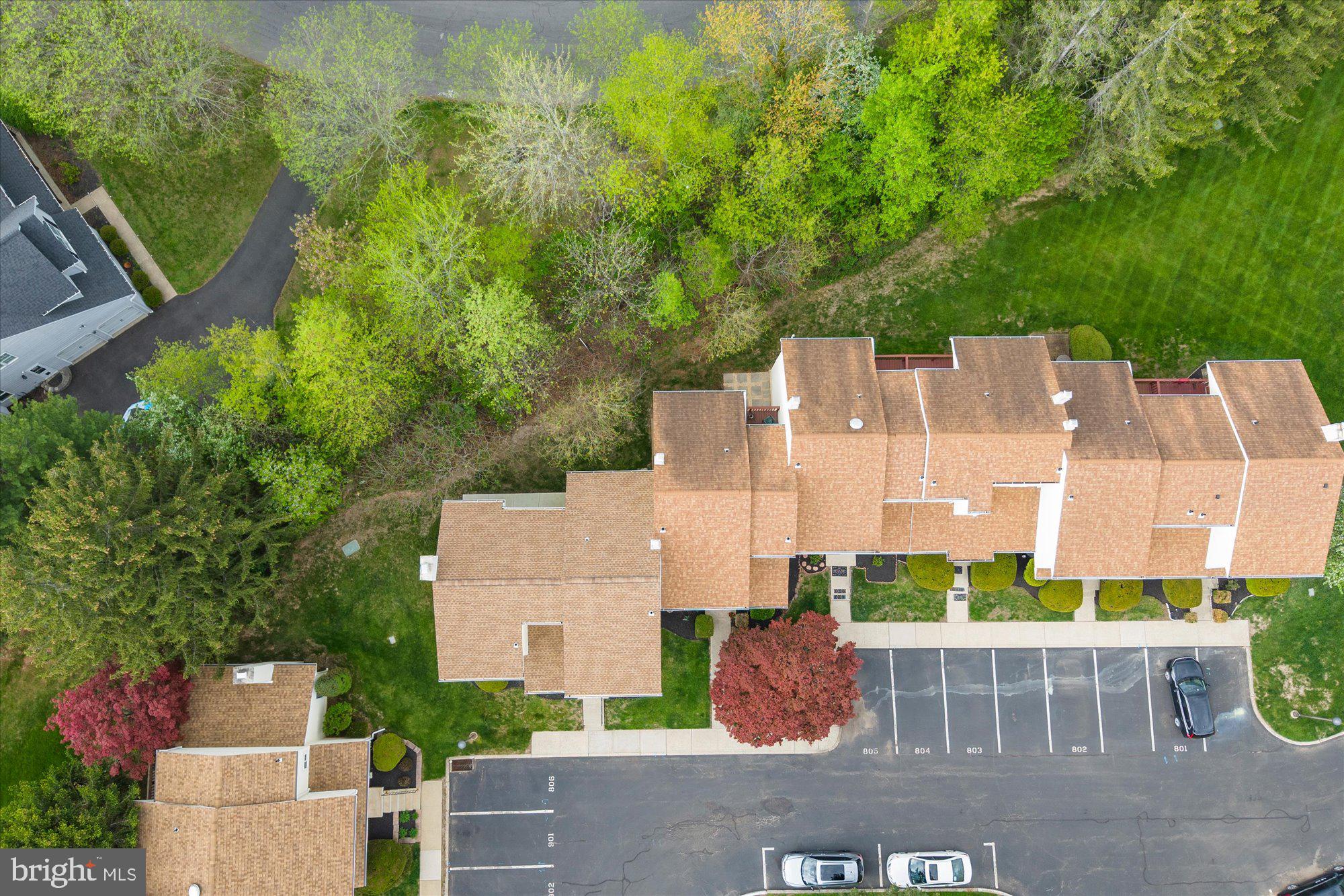 805 CHERRY CIRCLE