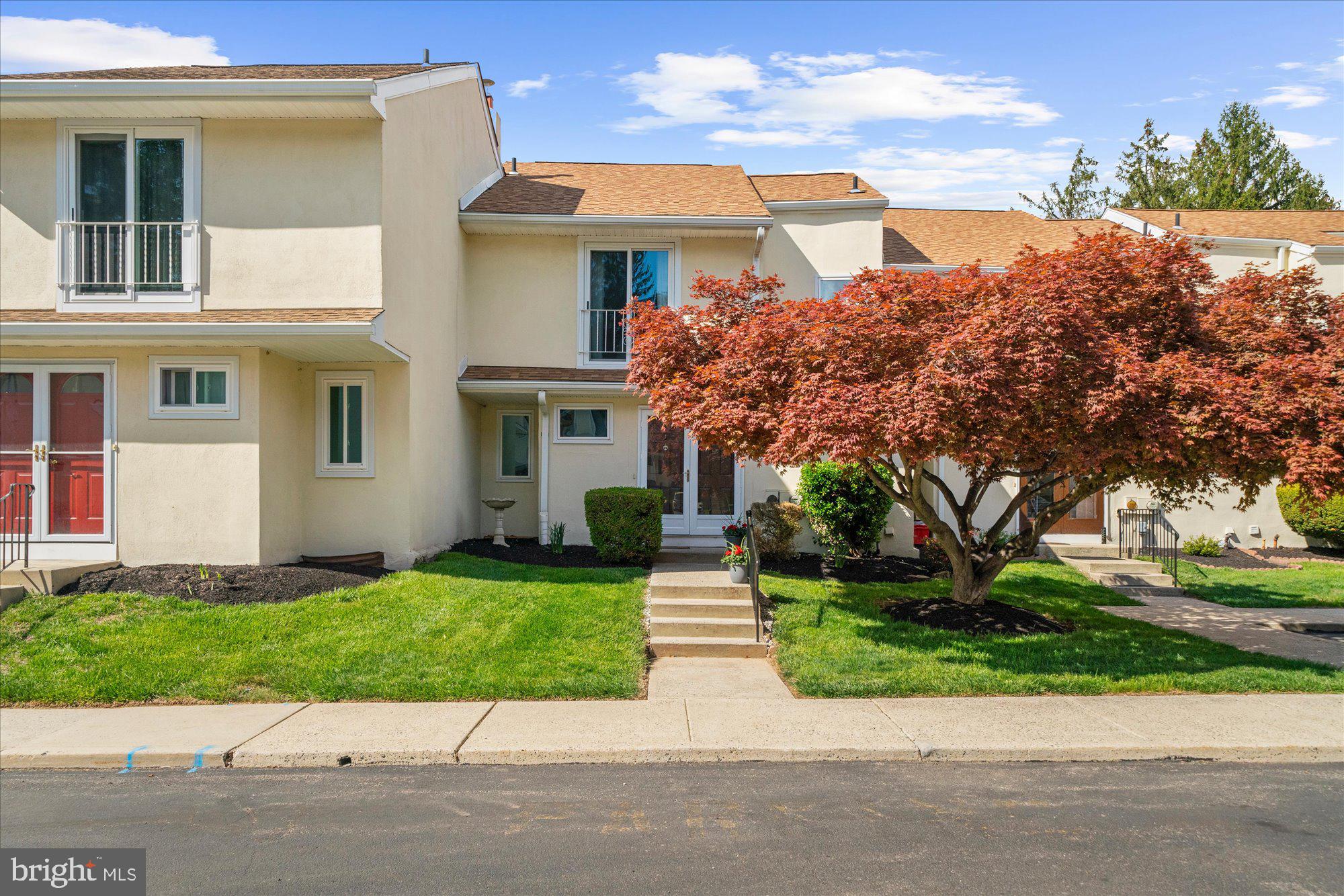 805 CHERRY CIRCLE