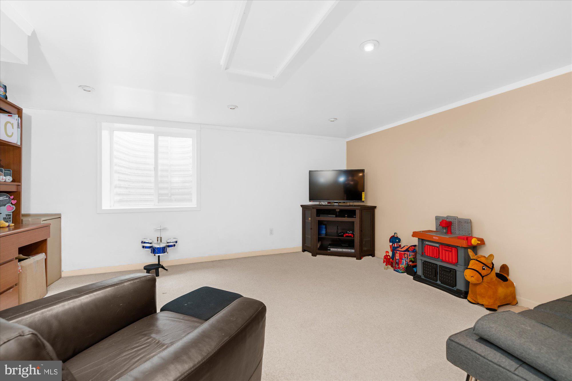 1802 WALNUT RIDGE ESTATE