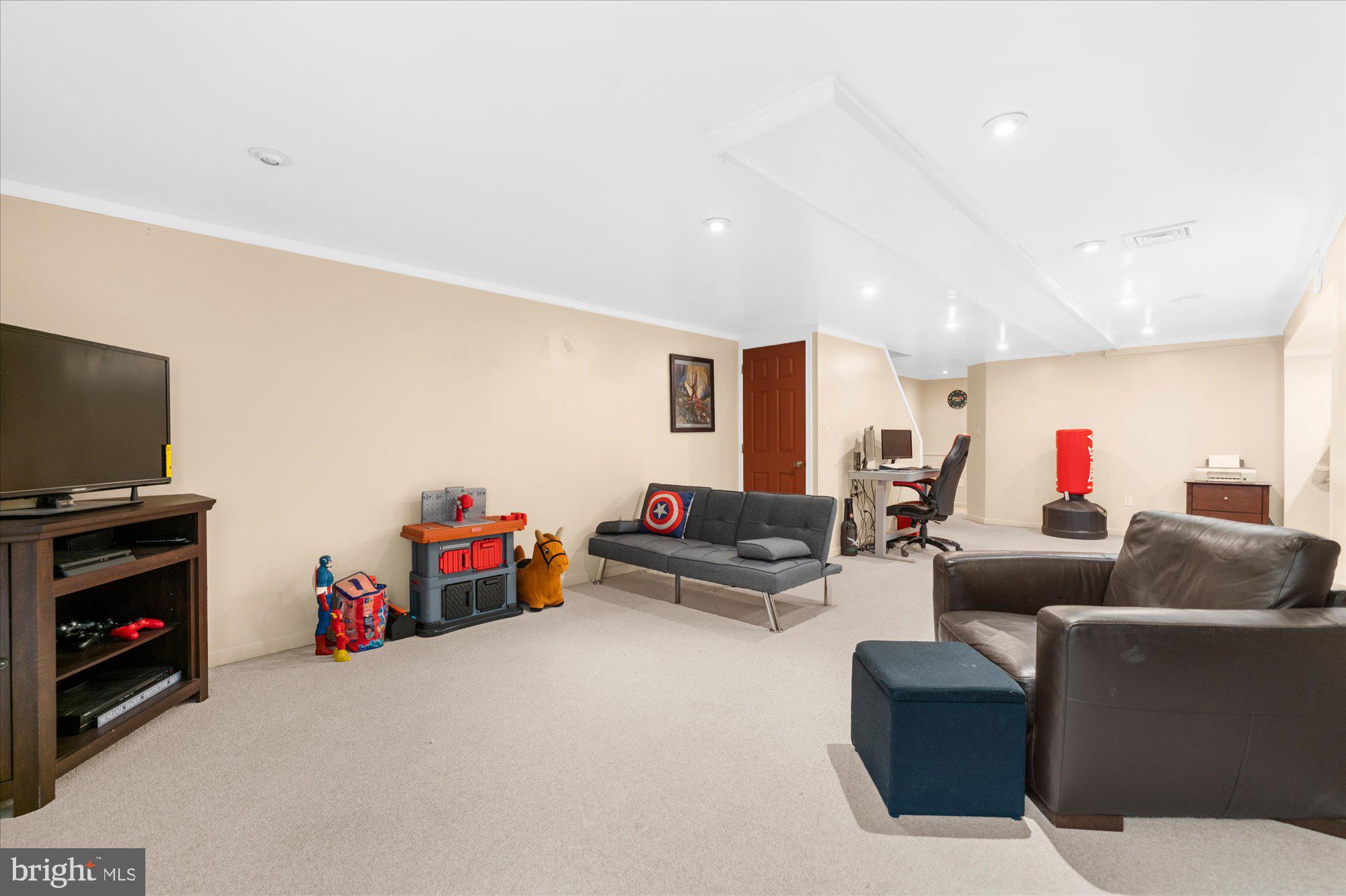 1802 WALNUT RIDGE ESTATE