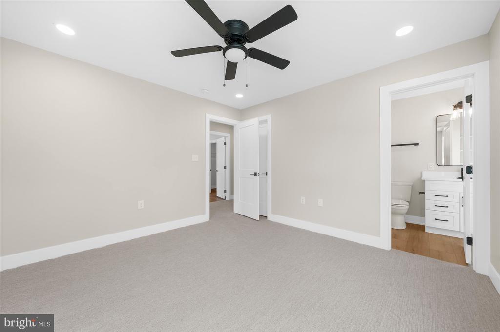 394 RENNINGER ROAD