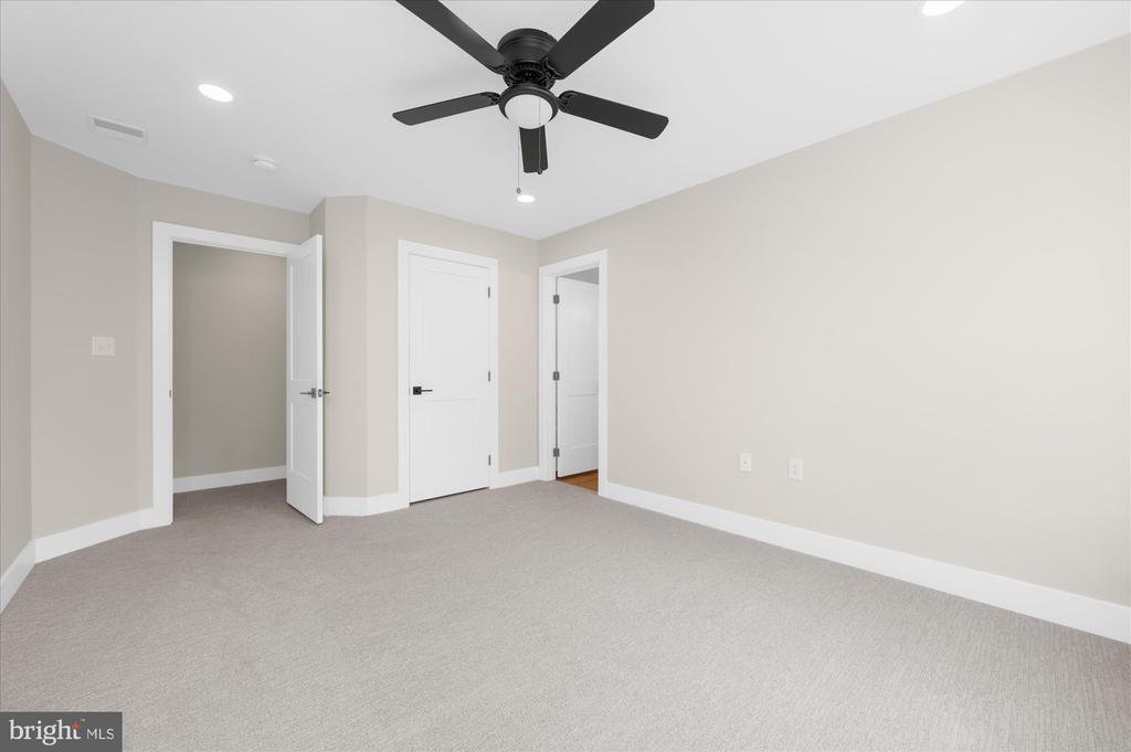 394 RENNINGER ROAD