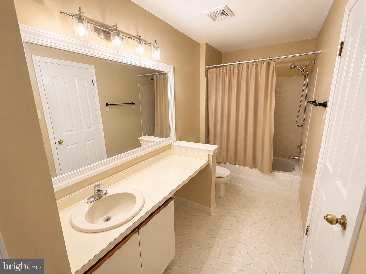 1103 FOXMEADOW DRIVE CONDO 1103