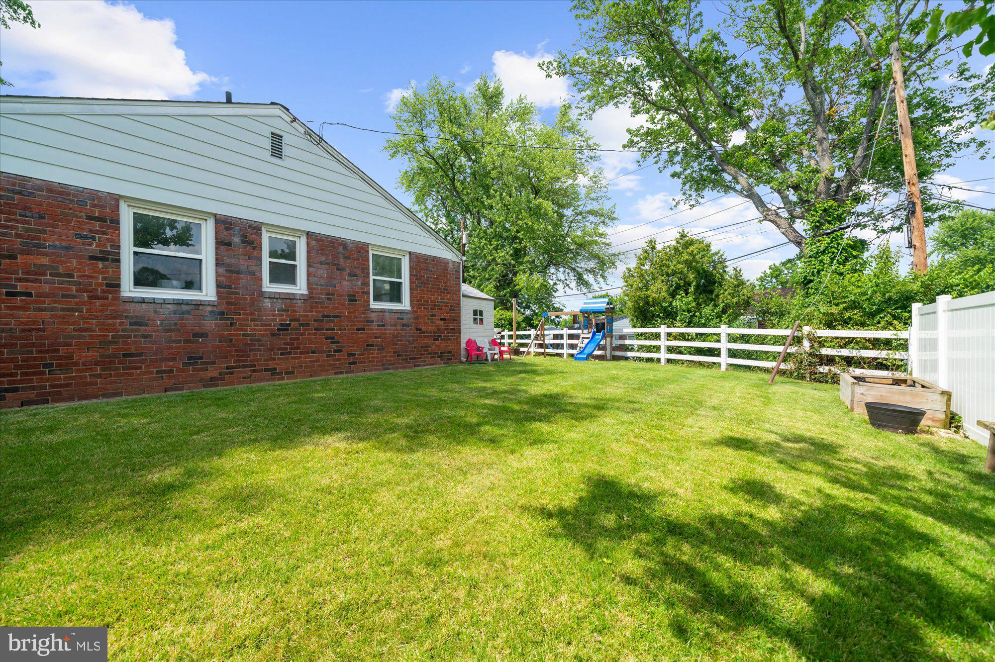103 LAWNTON ROAD
