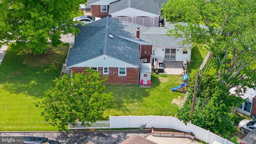 103 LAWNTON ROAD