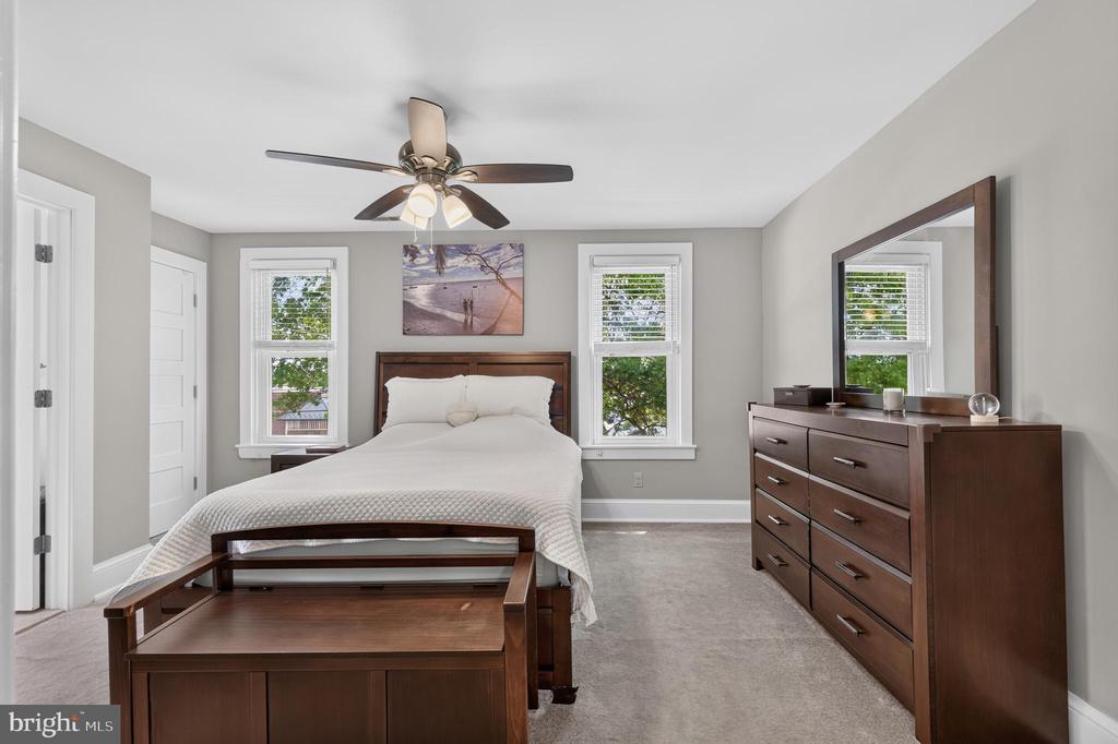 133 W MAIN STREET 1
