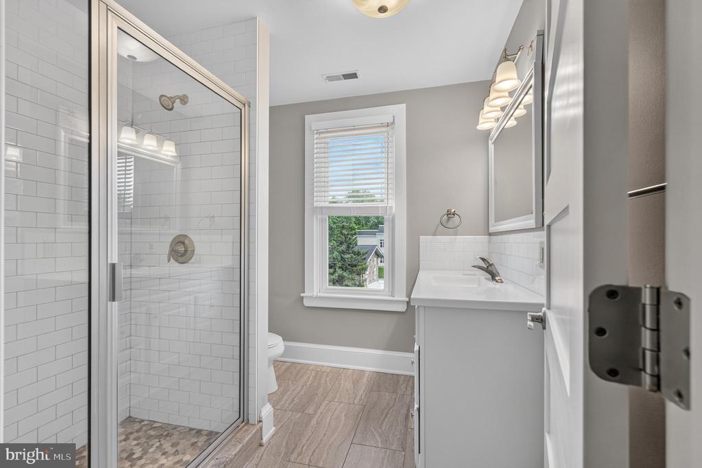 133 W MAIN STREET 1