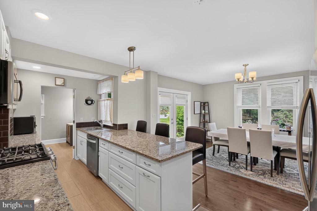 133 W MAIN STREET 1