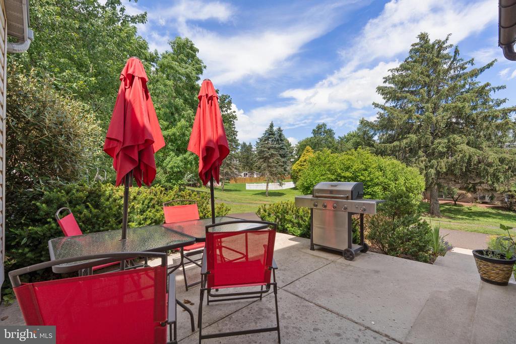 133 W MAIN STREET 1