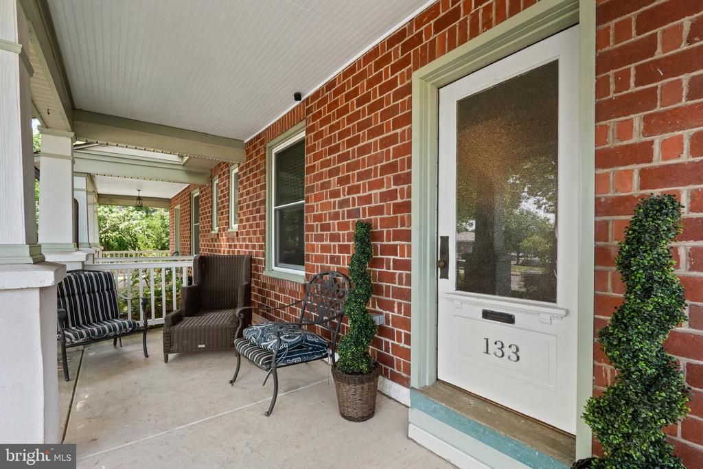 133 W MAIN STREET 1